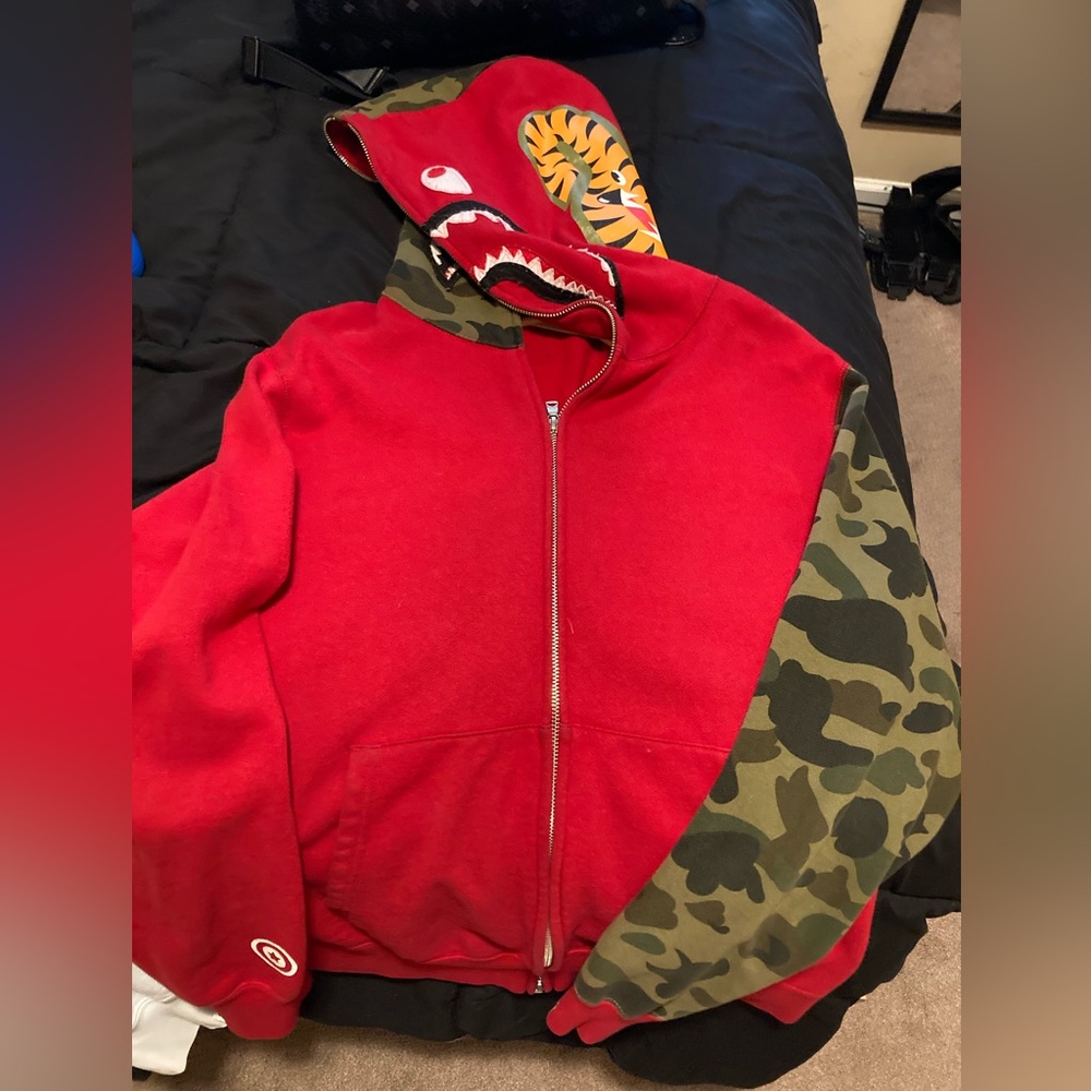 Bape full zip size L - Picture 3 of 4